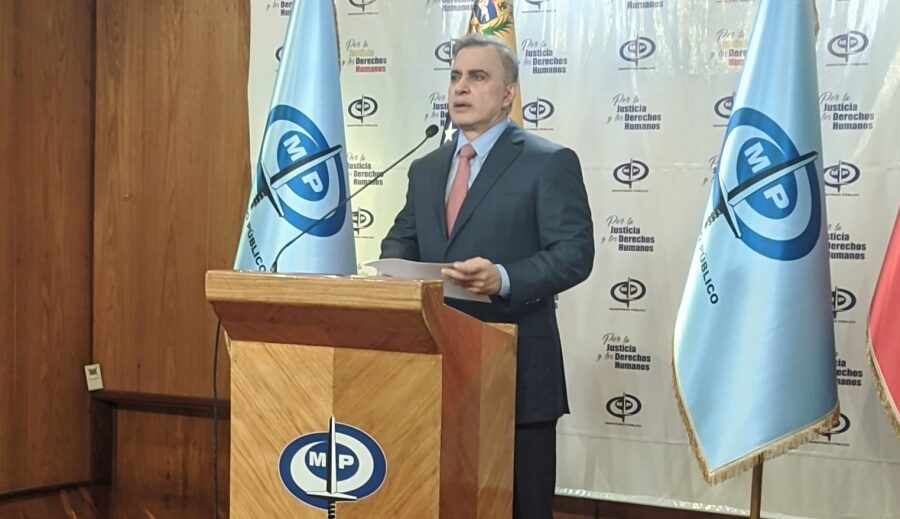 Maduro recibió resultado del Referéndum Consultivo