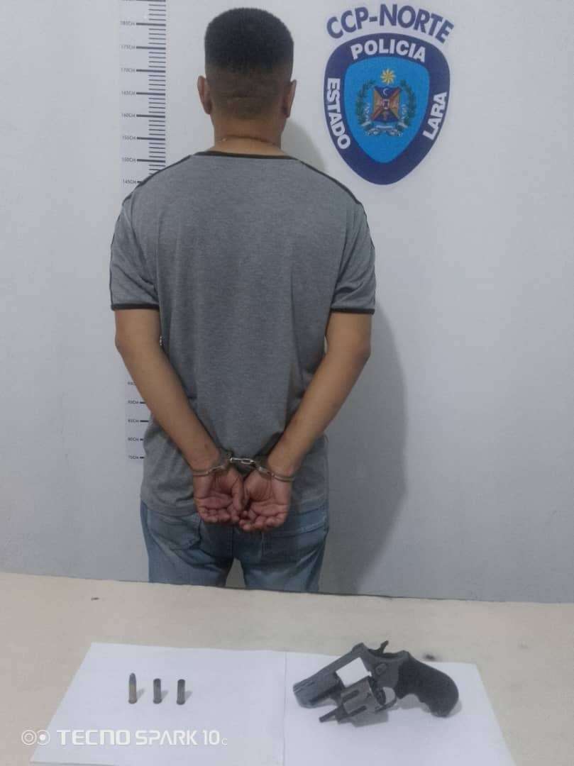 El sujeto quedó detenido tras disparar contra su expareja