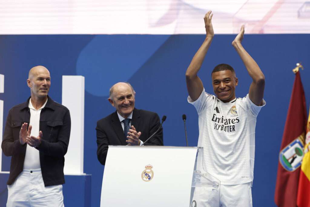 Kylian Mbappé fue presentado como jugador del Real Madrid