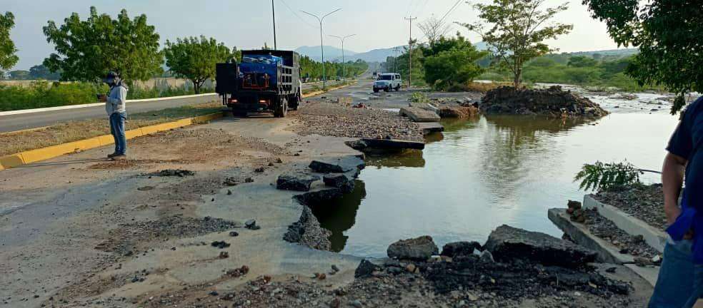 Hidrolara confirma suspensión de suministro de agua