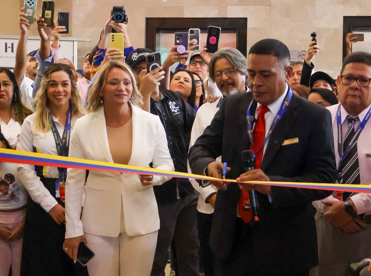 Primer congreso gremial de Asonaremo