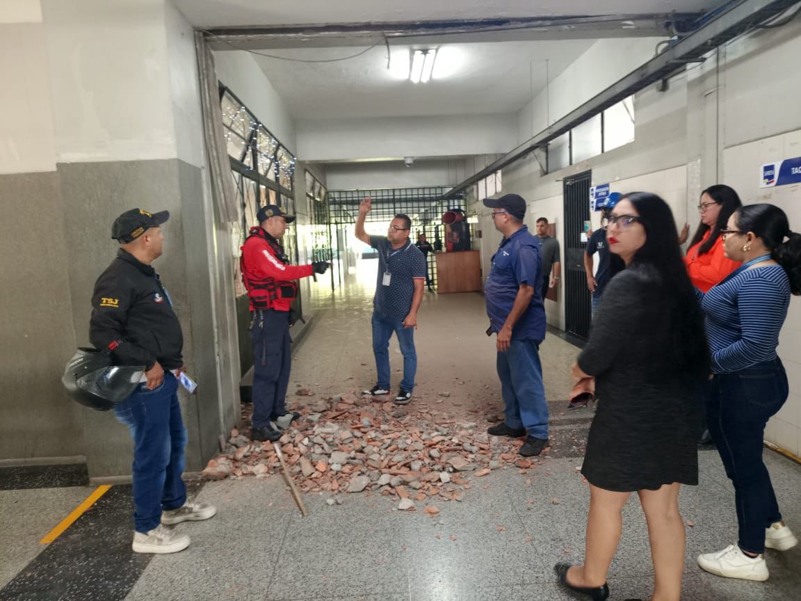 Bomberos de Iribarren atienden incidencias durante eventos sísmicos