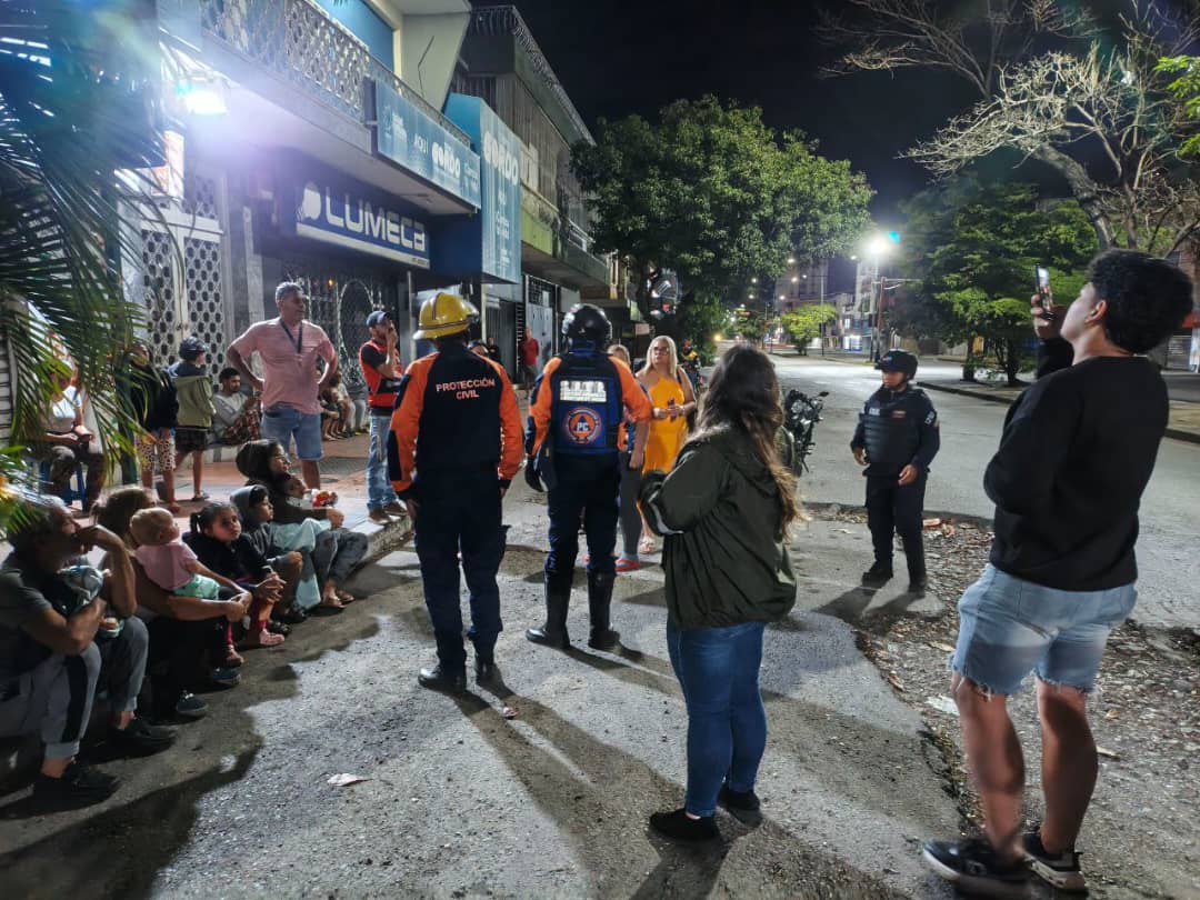 Protección Civil desplegada en Lara tras eventos sísmicos