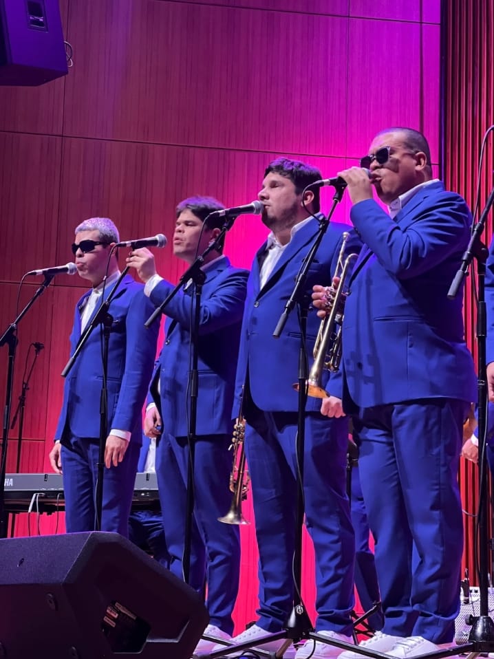 Lara Somos llevó el ritmo venezolano al congreso "Promesas de la Música"en Toronto