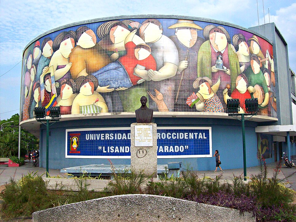 La UCLA se consolida como referente editorial científico nacional con tres revistas entre las seis mejores del país